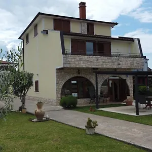 https://apartments-krnjic.in-istria.net